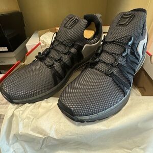 Nike Shox Gravity in Atmosphere Gray and Black